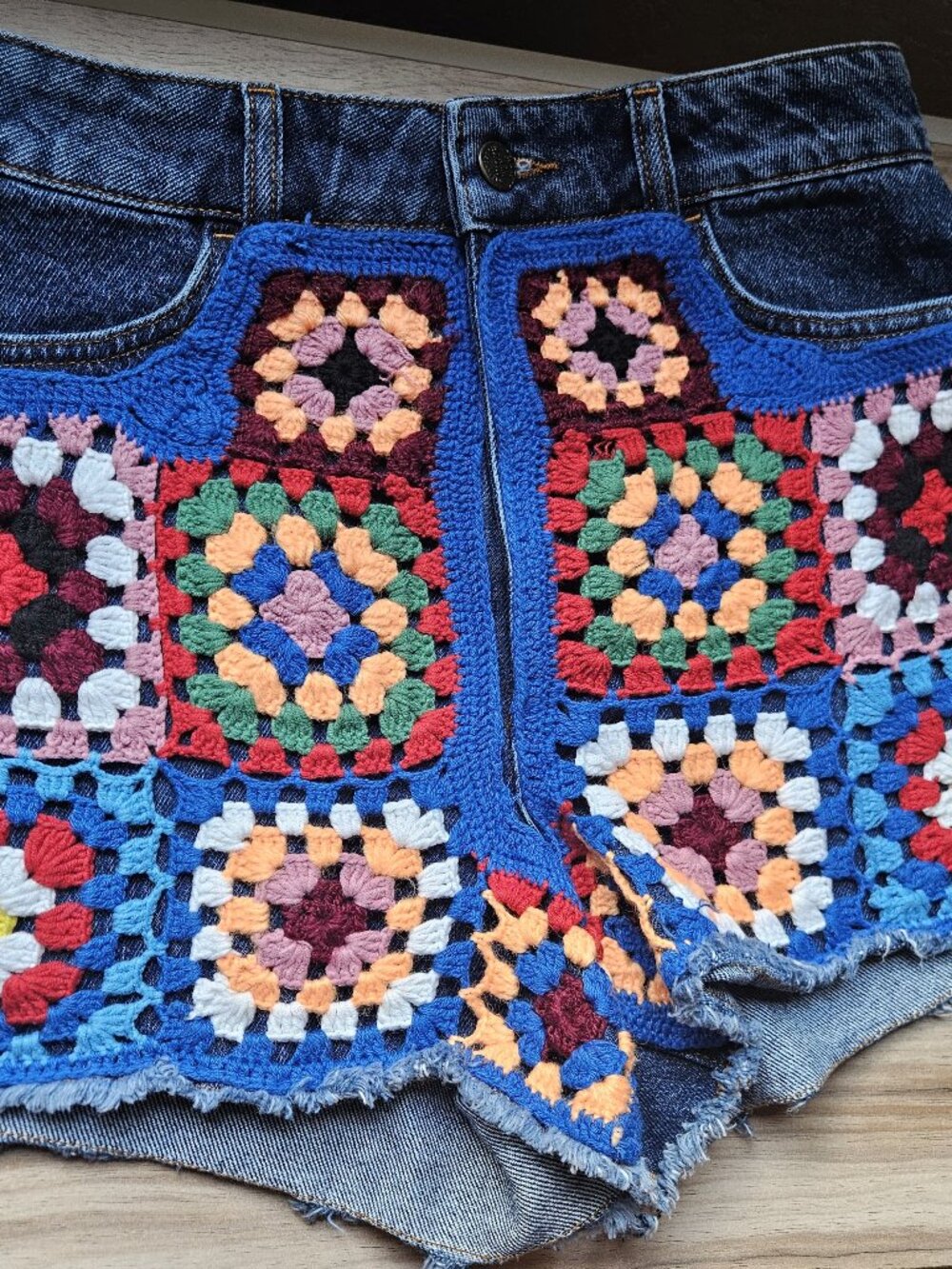 Farm Rio for Anthropologie Crochet Denim Shorts Size 28 - Picture 2 of 4